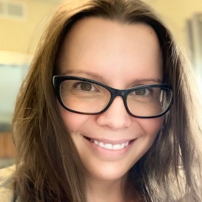 💻 & 📖 Marketing | Biz Owner | Author | Mother | Reader | Learner |