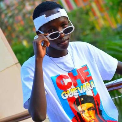 follow me i follow you back 100% artist🎤🎤
musician🎸🎹