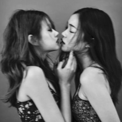 gulaabjungkook's profile picture. 19, she/her