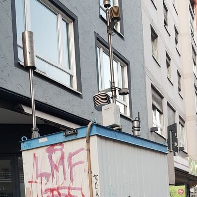 dawuidesiach's profile picture. thinkouttathebox