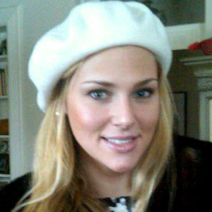 CSzarwark's profile picture. Catherine Case Szarwark works at NYU School of Medicine and is involved in Junior League of New York. Szarwark has also taught fencing at NY Athletic Club.