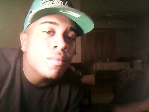 CalazsoCold's profile picture. Lyricist #BeachBoi #TeamDDE #LazonaWorld #Scorpio #HITTMAKERR