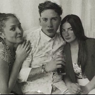 Alexrod74878999's profile picture. •Escorpiano
•Folklorista