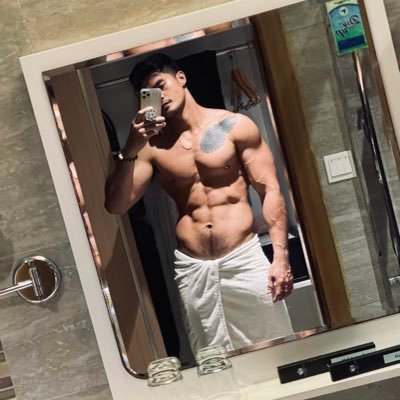 PadillaJezreel's profile picture. @herlizapadilla 's husband and Jessica Heart's daddy