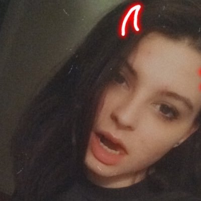 sierraaa_alfaro's profile picture. sup humans ✌🏼 || 19 || she/they