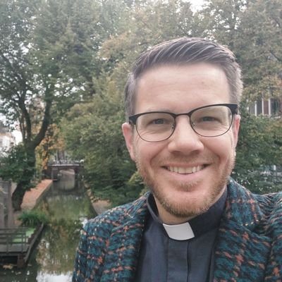 Priester van het aartsbisdom Utrecht - universitair docent moraaltheologie Tilburg School of Theology.