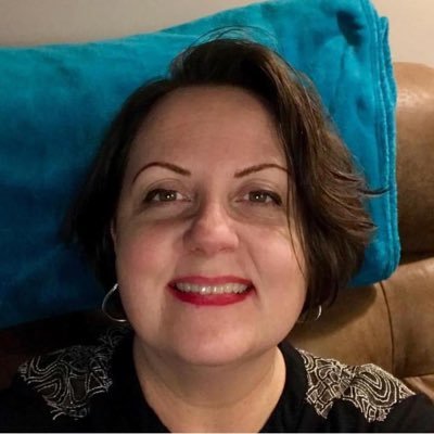 Realtor 🏠, owner of Samsara Wellness 💆🏻♀️, dog and cat Mom 🐶🐱❤️ horse lover and Rhode Islander. She/her