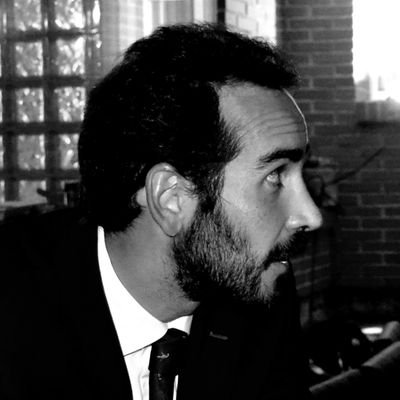 PL_GarciaCalzon's profile picture. Casado | Padrex3 👨‍👩‍👧‍👧 👶| En Youtube 🎬 y en IG 📷 con 'Mientras duermen las galletas'