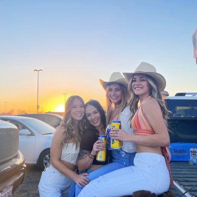 CicoiaCouch's profile picture. helloooo🍓