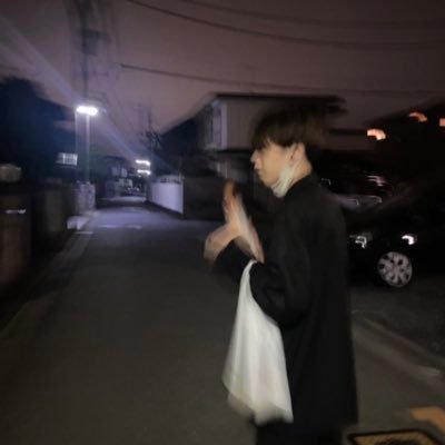 ___r___m___u__'s profile picture. 