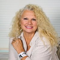 Terree Lorraine Oakwood(@TheMomentPhotog) 's Twitter Profile Photo