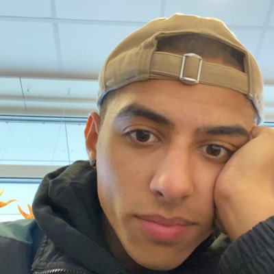26 y/o ex cs player 🇹🇿🇸🇪 ex ESEA Advanced (1)