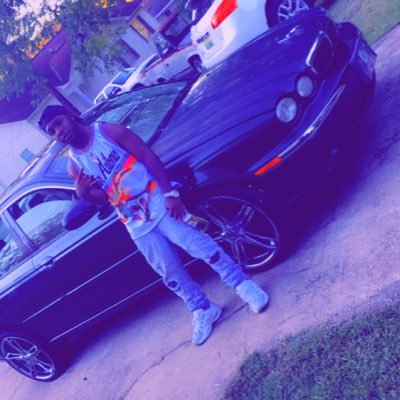 I pledge allegiance too ALWAYS keep it REAL with everybody I Fw...Money 💰💸💯 Talks so Ian even gone talk too you Niggas... #BossMan ✊️💯#KoKaineKrazy