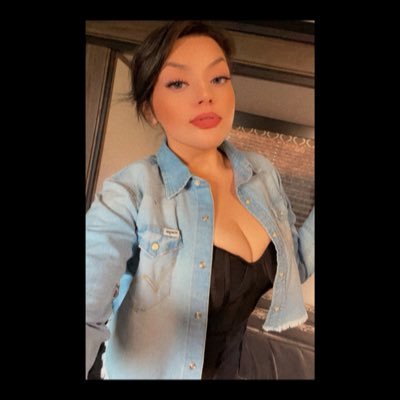 raven_hopee's profile picture. IG: raven_hopee 🖤