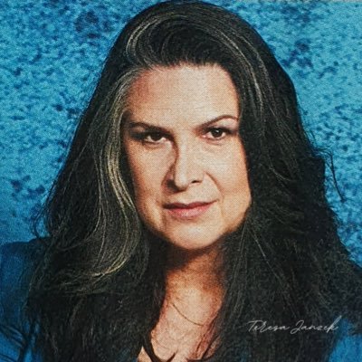 lesbian | gemini | pamela rabe door bitch :) | professional dumbass