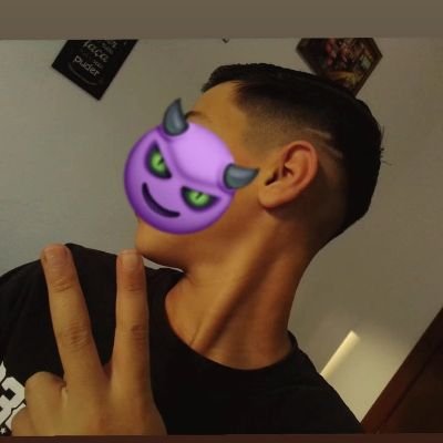 xxarbesxx's profile picture. Pelotas
12 years 
Gremista
Skatista