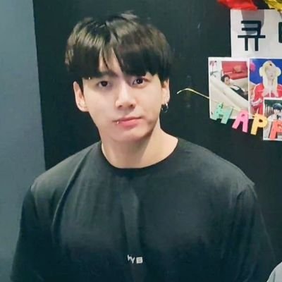 Hi old Army. No minors at all. Bi she/her. Backup for @kyunglovesbts OT7 all day every day.