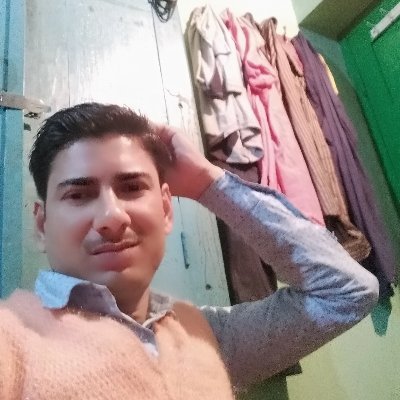 ये फूल मुझे विरासत में मिली है
तुमने मेरा कांटों भरा विस्तर नहीं देखा है