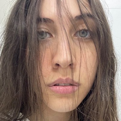 nelalucente's profile picture.