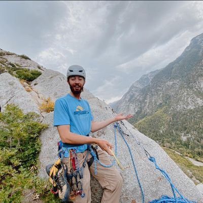 Calwoo's profile picture. 