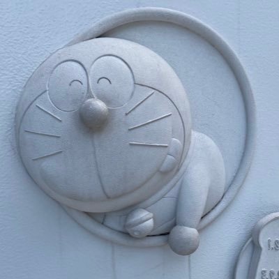 ccmolv's profile picture. 社会人10年目 舞台観劇 カメラ 旅行 美味しい食べ物　ベイスターズ