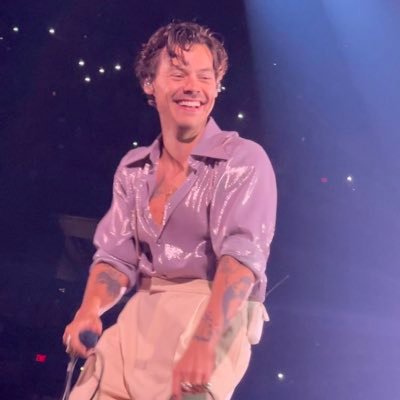 LouTheSunx's profile picture. confused