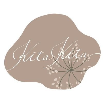 屋号「kitakita」 お花やボタンを使ったアクセサリーや動画を制作。 販売もしています→ https://t.co/eWBouzPAmr