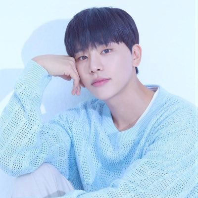 배우 김우석 공식팬카페 우산 트위터 계정입니다.
#배우 #김우석