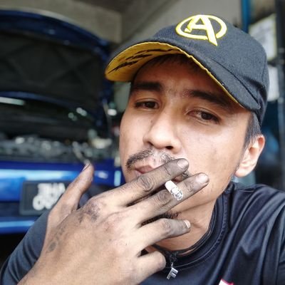 ° Fakhruddin °
-27-
(•N•H•F•)
Foreman Aircond Kereta