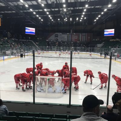 Hockeyguy_1992's profile picture. 