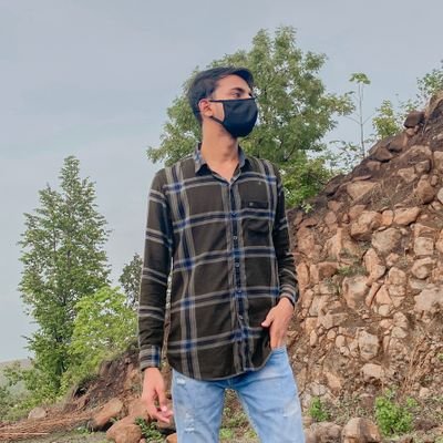 Sayamjain16941's profile picture. Python🐍 || JavaScript💛 ||  React ⚛️
