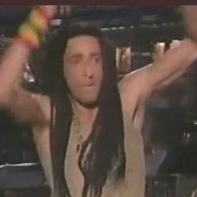 ToneDeafCelebs's profile picture. A bot run by various people that specializes in archiving celebrities being cringe & clips that just refuse to withstand time.