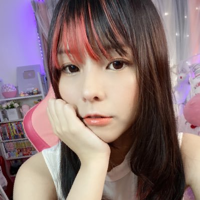 【ES/JP】🇯🇵 &🇵🇪 25 años✨todos los dias a las 9 pm hora 🇵🇪🇲🇽en Twitch 💕contacto: contact@japeruana.com