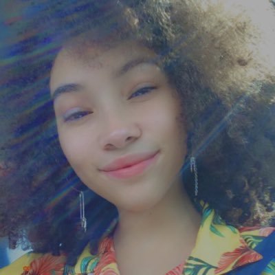 awkwardisahobby's profile picture. Why tf do I have Twitter-