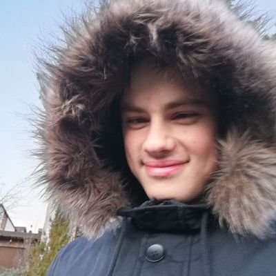 Slave199811's profile picture. 