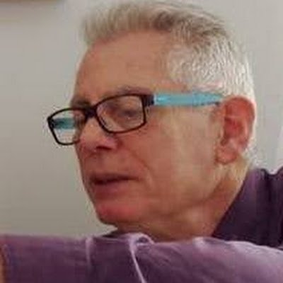 RobertJeanJ's profile picture. Je m'inquiètes de l'avenir de l'humanité! Le mal se porte trop bien et possède trop d'argent. Gauche-Droite = haine. Comment s'unir sur des fondamentaux?