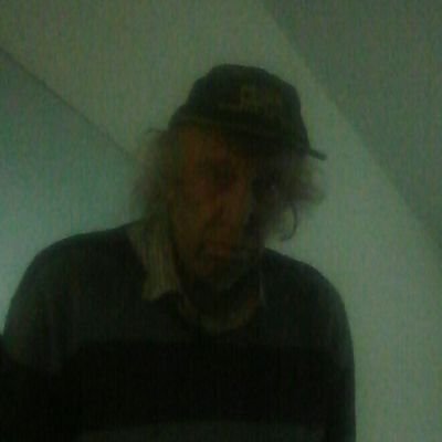 Tall fun guy blue eyes romantic honest spokesperson SANTTRA Sell books-sidewalk 3 for R10
/JHB.CBD.Joubert.St. 0818544425 activist& trader rep.