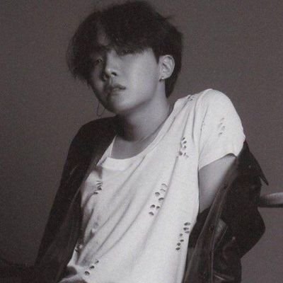 𝐈𝐋𝐋𝐔𝐒𝐈𝐕𝐄 / 1994 — 정호석; spelled as perfection, and forever being your sunshine. The only person that can carry your Hope, they called him 𝙅-𝙃𝙤𝙥𝙚.