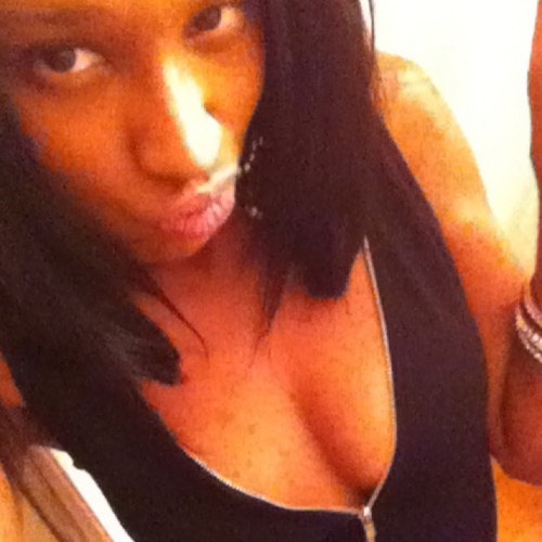 StrawBeee's profile picture. not a bitch , THE bitch , ya know that bitch , yo bitch , want to be !