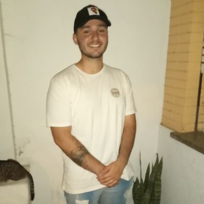 aprendí con dolor que él error  siempre es la mayor lección, que las malas lenguas son la mejor promoción y que no hace falta él oro para ser él campeón.