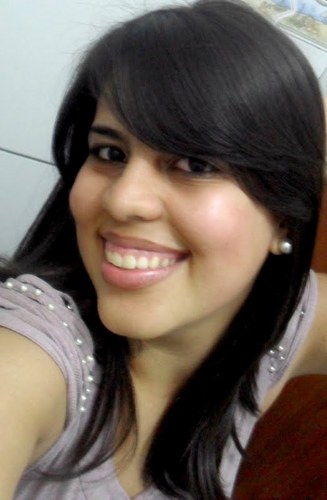 Estudante de Fisioterapia,ama música,Família amigos não vivo sem..Incondicionalmente amante do Reino de Deus! ^^