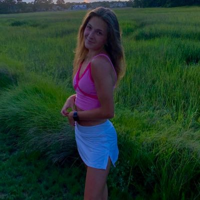 maggiewads11's profile picture. nothing much going on here