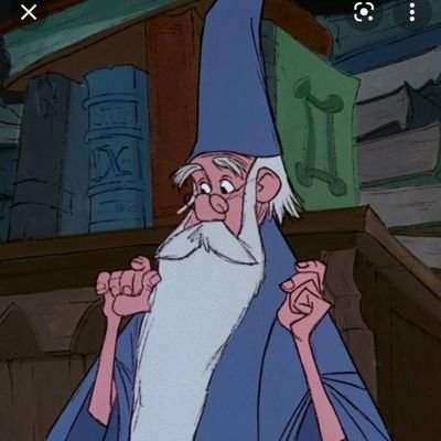 FullmooncTrades's profile picture. 