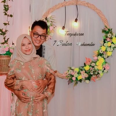 Cita - cita adalah impian yang bertanggal..  
Internet Marketer| Owner Jala Book | Pebisnis Online