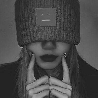 apolsbls's profile picture. shall we?