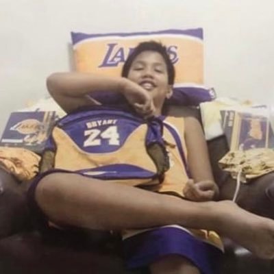 homeboybri's profile picture. LF4L 💜💛