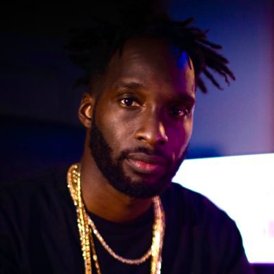 AfroBeat DJ, Artist and songwriter 🌴 ☀️🔥  🎶!!!   IG @mnkizzle