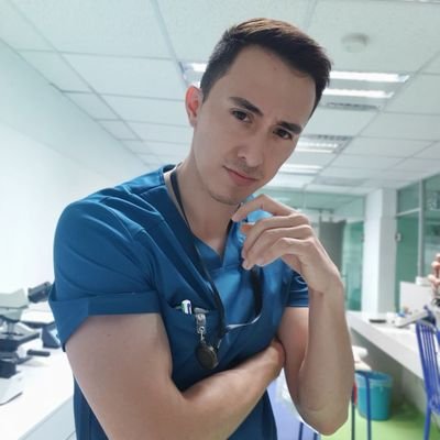 Médico de Gdl para el mundo.