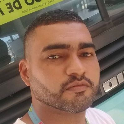 phramosmoura's profile picture. João Pedro / Luís Henrique / Vitória
Um milagre de Deus que veio direto do céu para a minha vida: vocês meus amores.