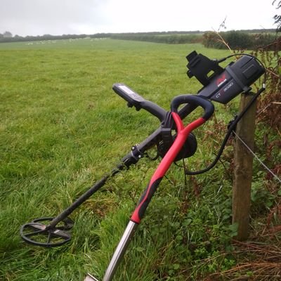 GrahameMason's profile picture. Englishman..Treasure hunter . Scuba diver. Guitar player. Fly fisherman. Beachcomber.  🥂   
🇬🇧.. 💀 .  Bye bye Eu.👍.  .Back Ukraine .🇺🇦🇺🇦🇬🇧